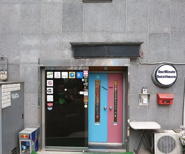 One Minute Guesthouse